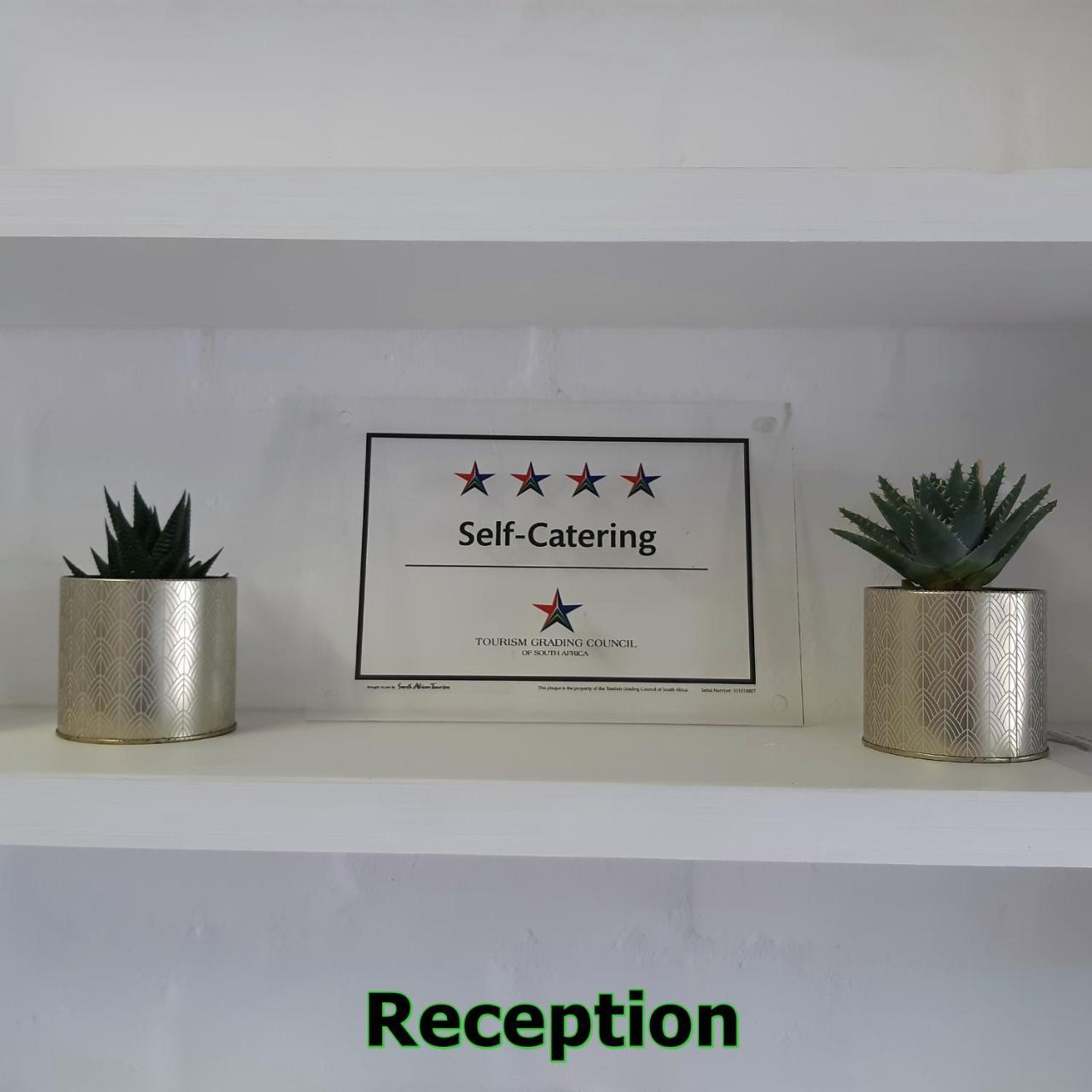 Hornbill House Self Catering Accommodation Херманус Экстерьер фото
