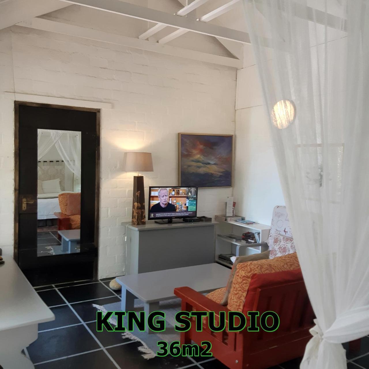 Hornbill House Self Catering Accommodation Херманус Экстерьер фото