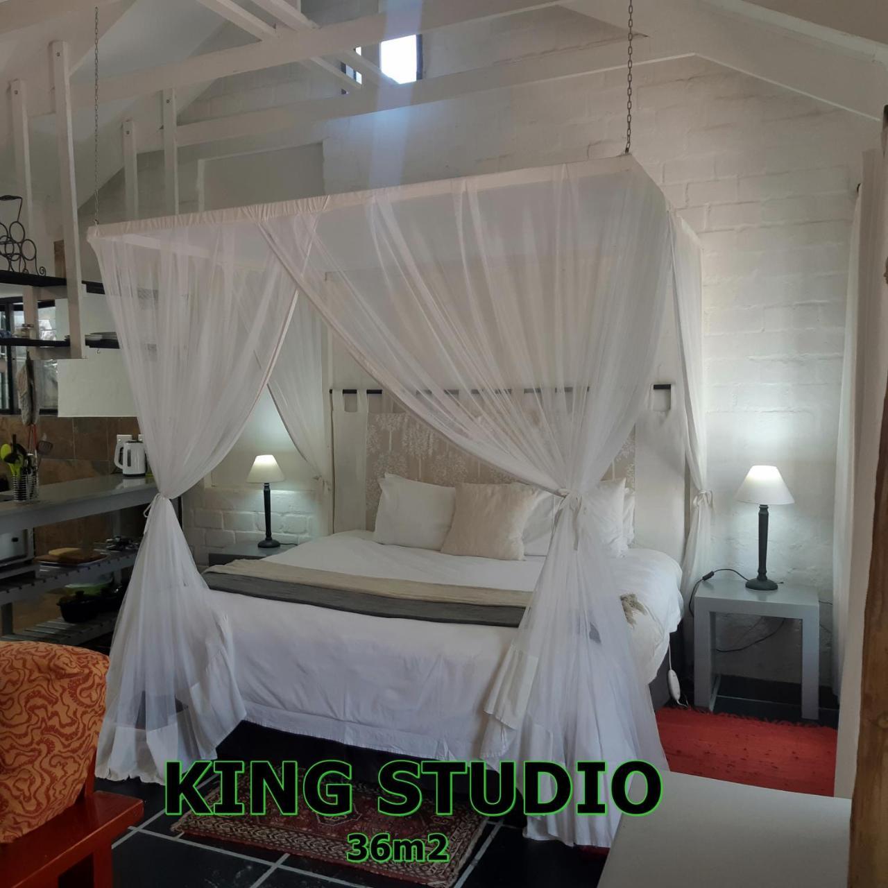 Hornbill House Self Catering Accommodation Херманус Экстерьер фото